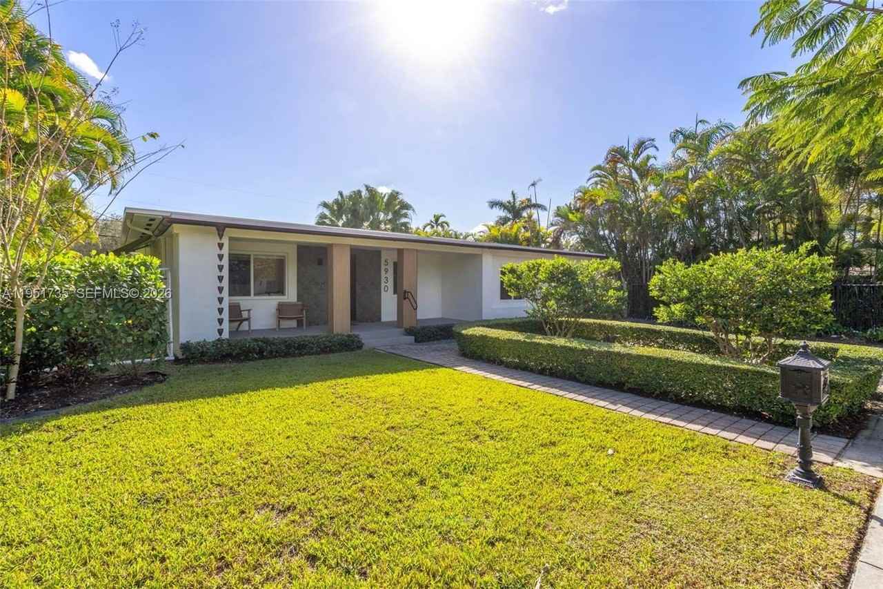 5930 Sw 47th St #0 - Photo 3 of 34