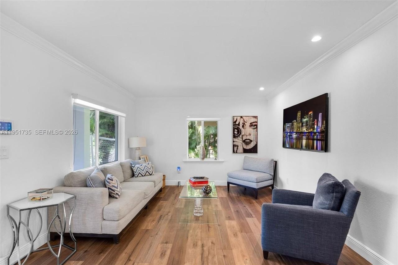 5930 Sw 47th St #0 - Photo 5 of 34