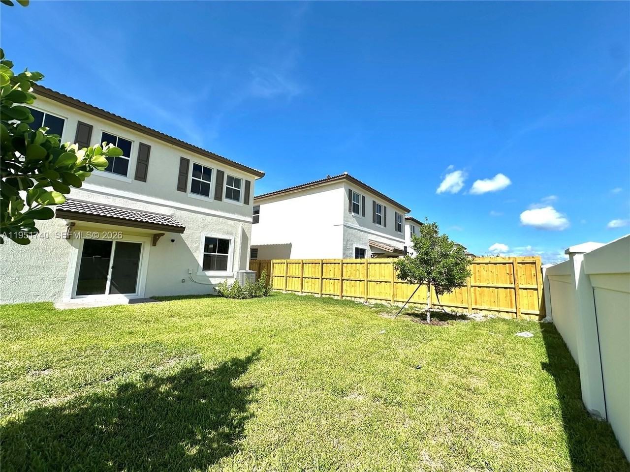 2657 Se 24th Ct - Photo 6 of 26