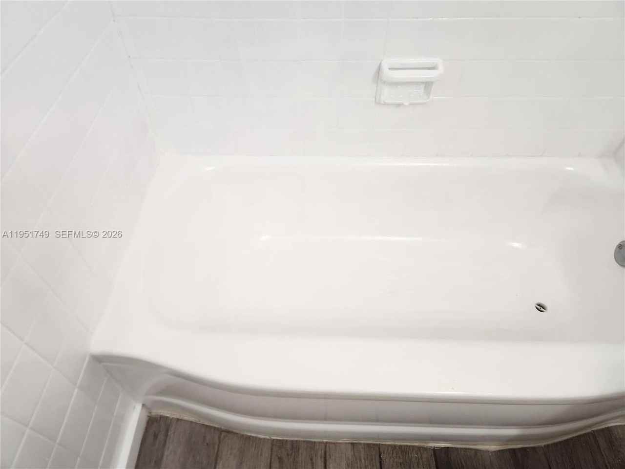 16031 Ne 18th Pl #1B - Photo 5 of 5