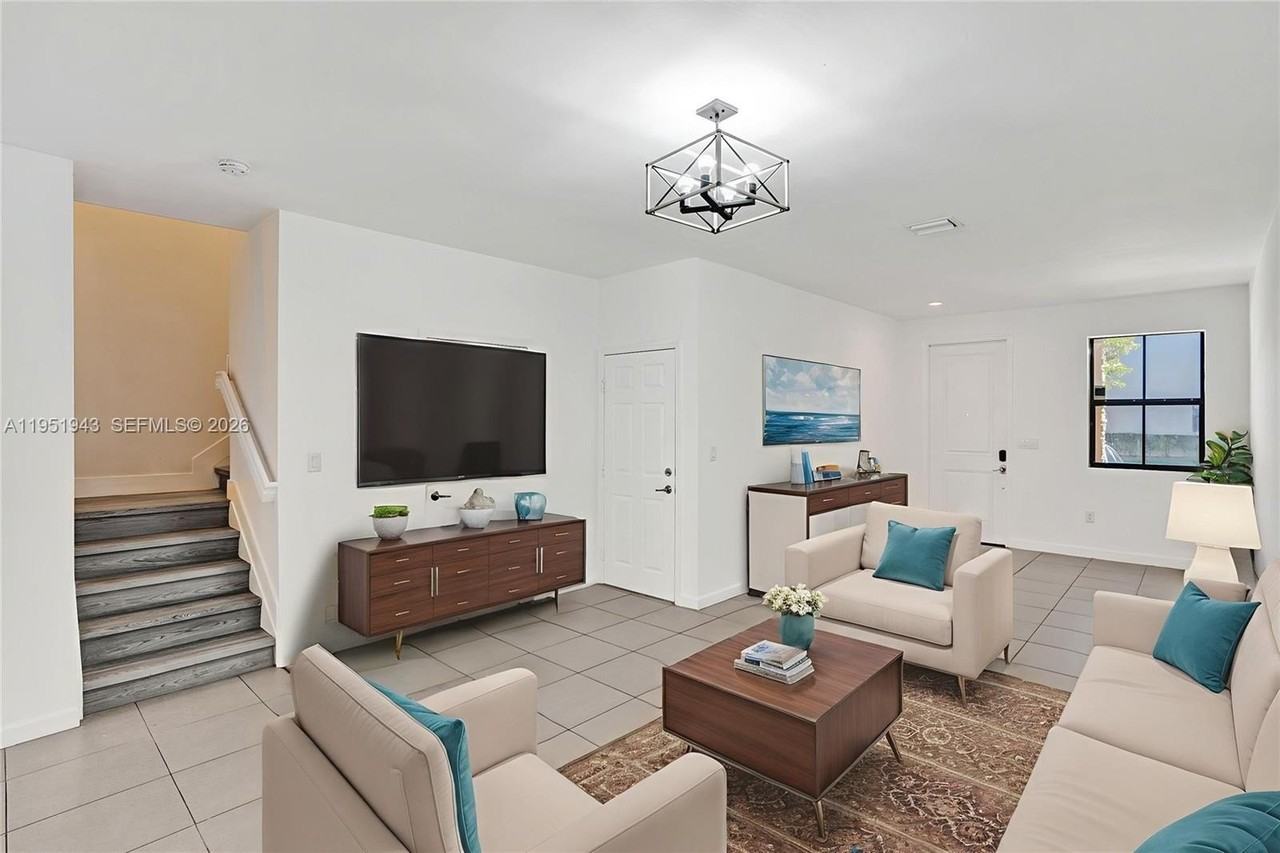 25342 Sw 115th Ave #1 - Photo 3 of 45