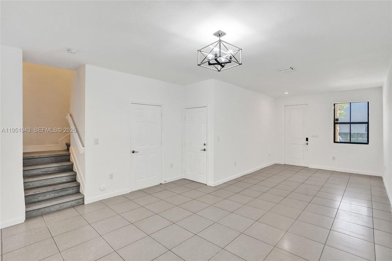 25342 Sw 115th Ave #1 - Photo 4 of 45