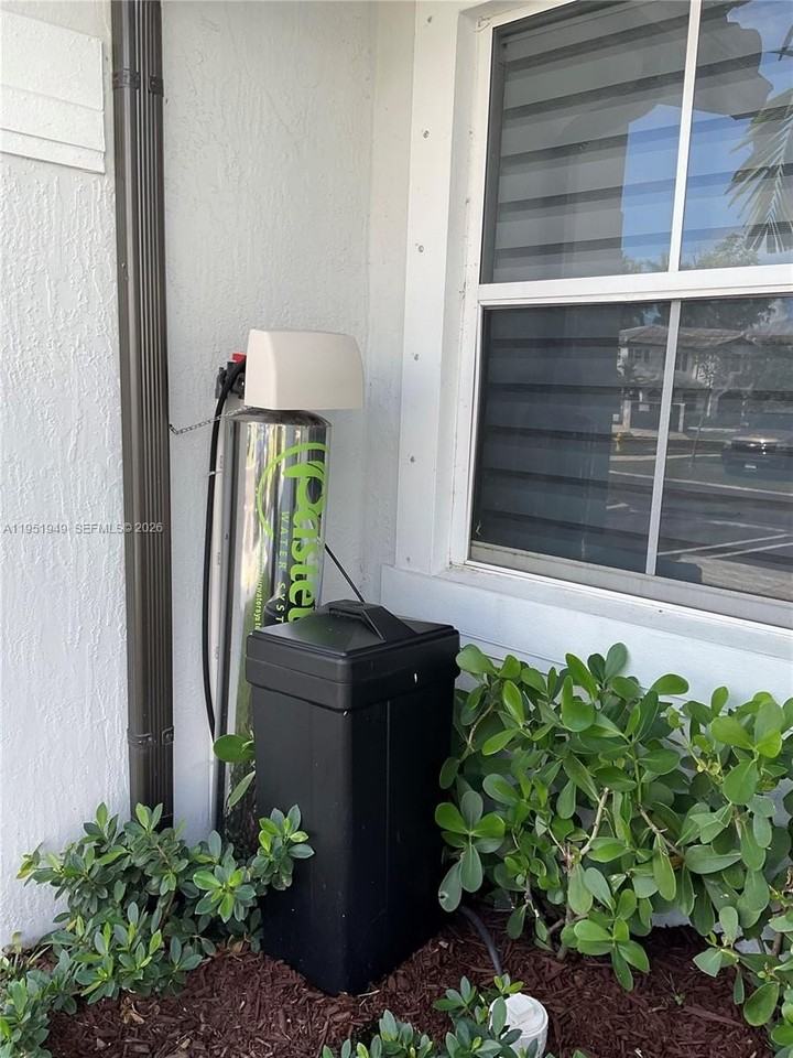 29224 Sw 162nd Ct #29224 - Photo 5 of 23