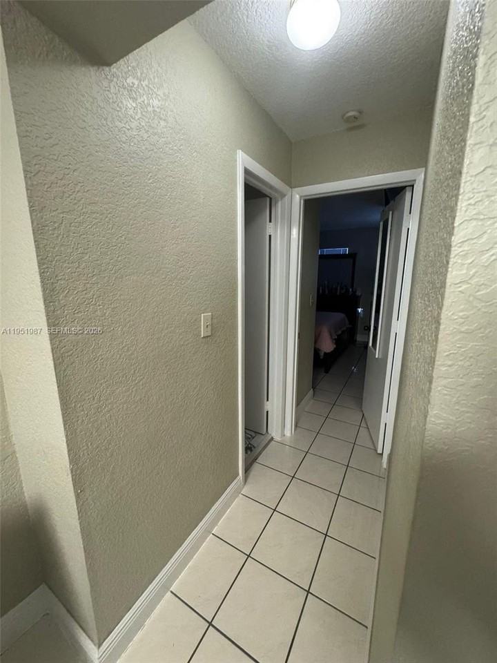 1750 Sw 137th Ct - Photo 6 of 28