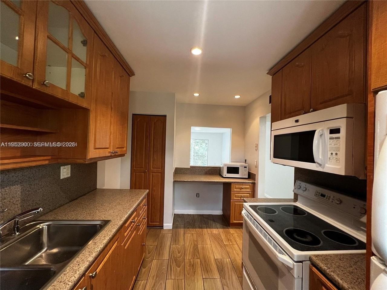 4111 Stirling Rd #308 - Photo 4 of 31