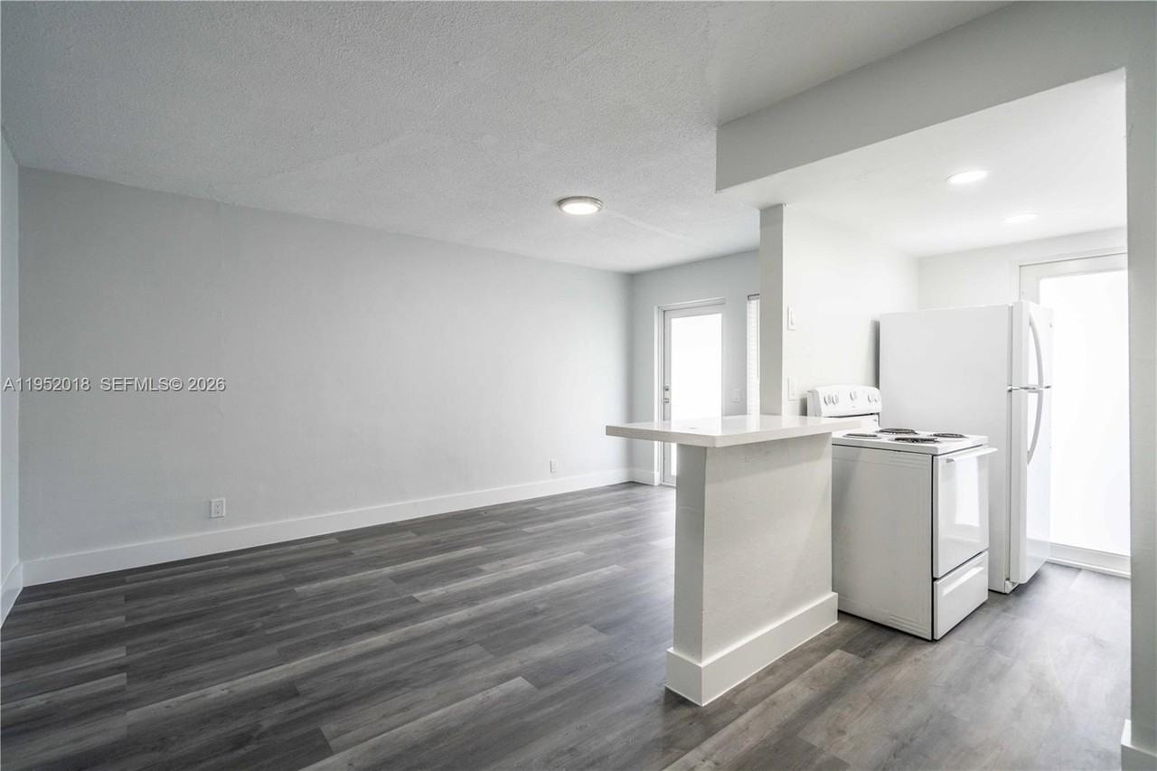 6650 Miller Dr #7 - Photo 7 of 18