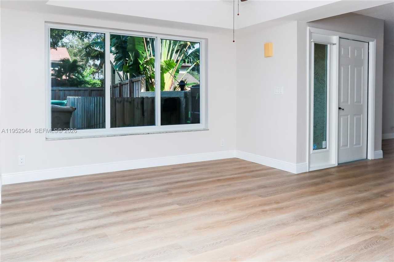 8320 Sw 39th Ct - Photo 5 of 50