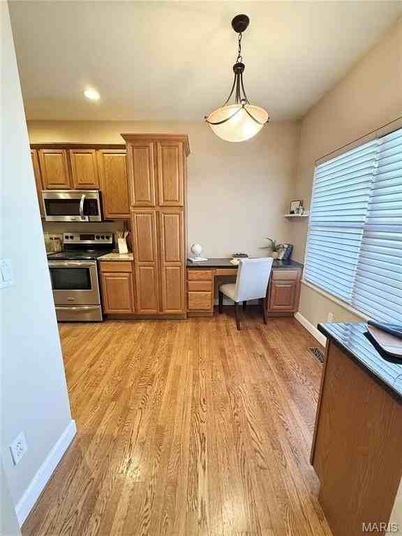 709 Michael St - Photo 2 of 40