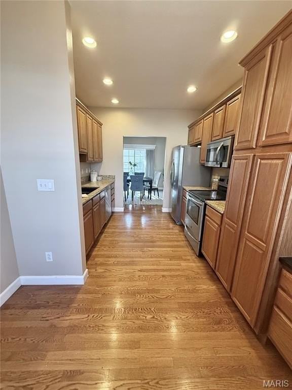 709 Michael St - Photo 3 of 40