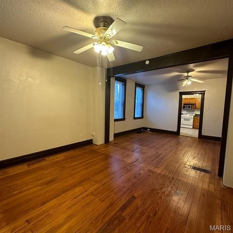 4666 Rosa Ave #A - Photo 2 of 7