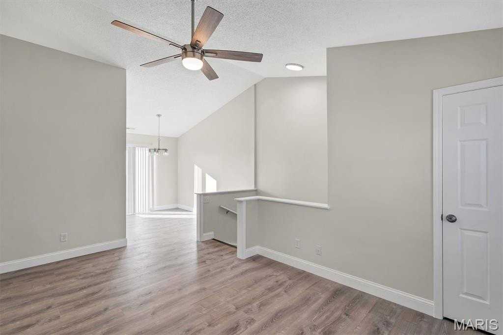 1607 E Swan Cir - Photo 5 of 19