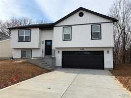 featured image of 1158 Marathon Dr