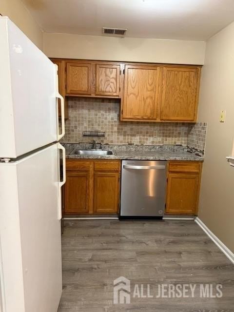 513 Waterford Dr - Photo 3 of 13