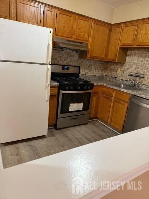 513 Waterford Dr - Photo 4 of 13