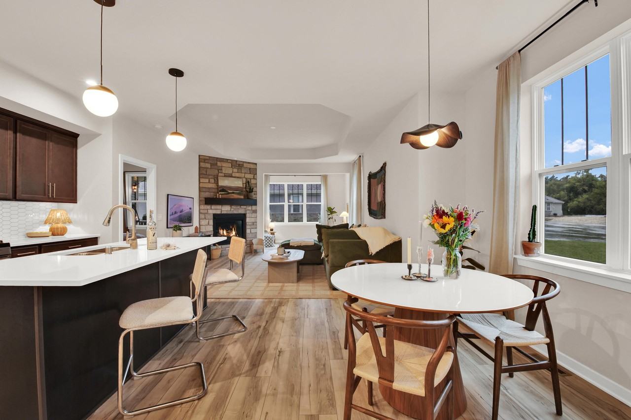 W204n1763 Laurel Pl - Photo 5 of 25