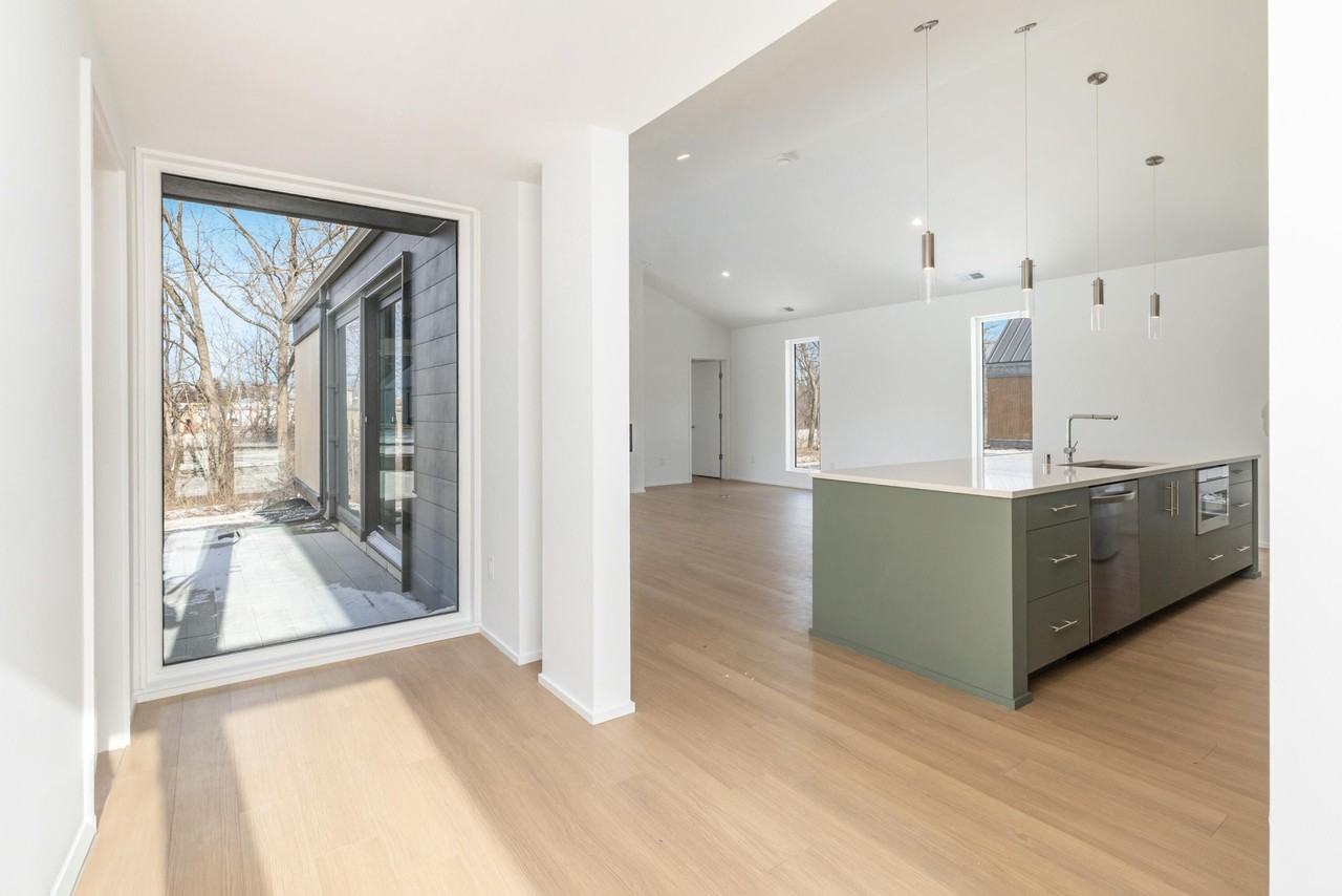 1170 Harmony Ln - Photo 2 of 22