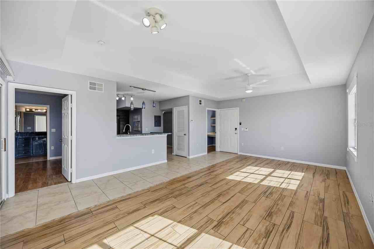 2950 Viscaya Pl #205 - Photo 6 of 50