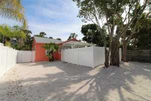 featured image of 5235 Calle De Costa Rica
