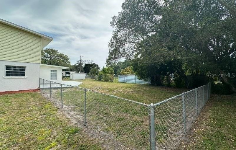 3912 Linwood - Photo 6 of 31