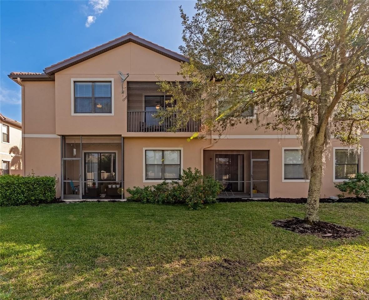 4134 Via Piedra Cir #2-204 - Photo 3 of 27