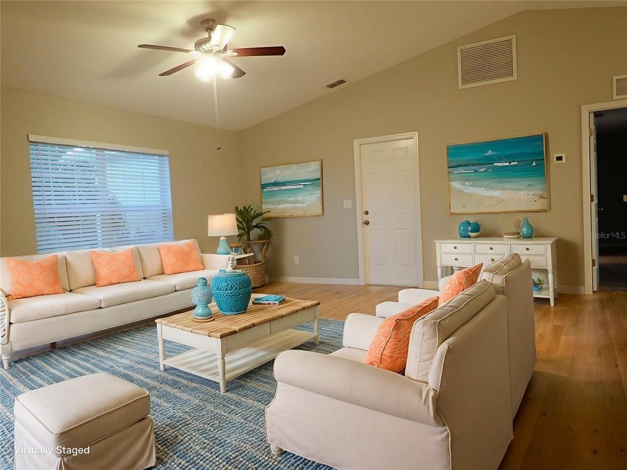 11200 Chalet Ave - Photo 5 of 20