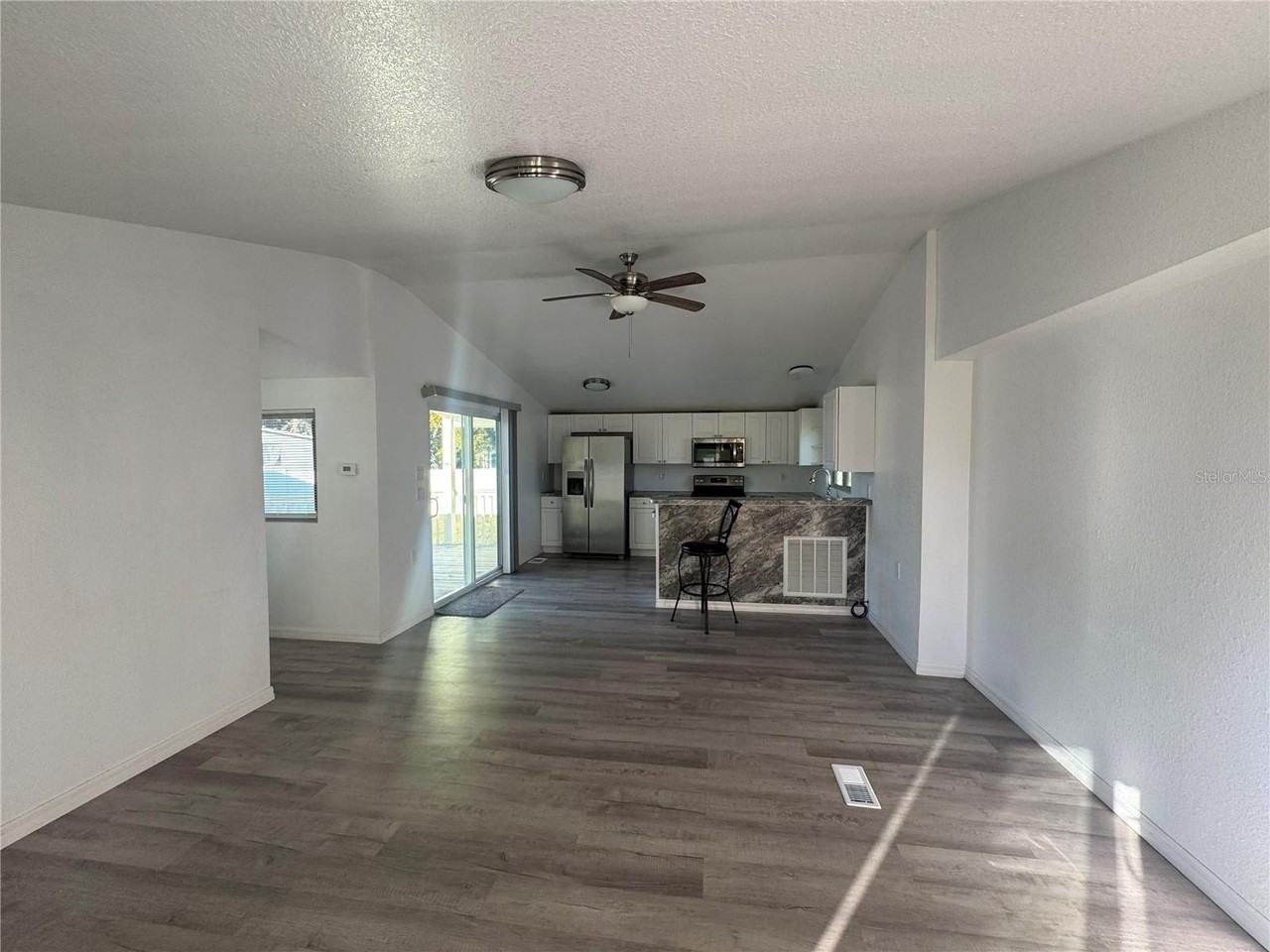 7370 Sw Collins St - Photo 7 of 18