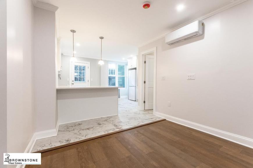 155 Carroll St - Photo 4 of 9