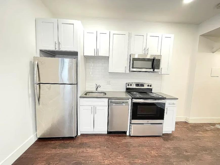 301 W 130th St - Photo 2 of 6