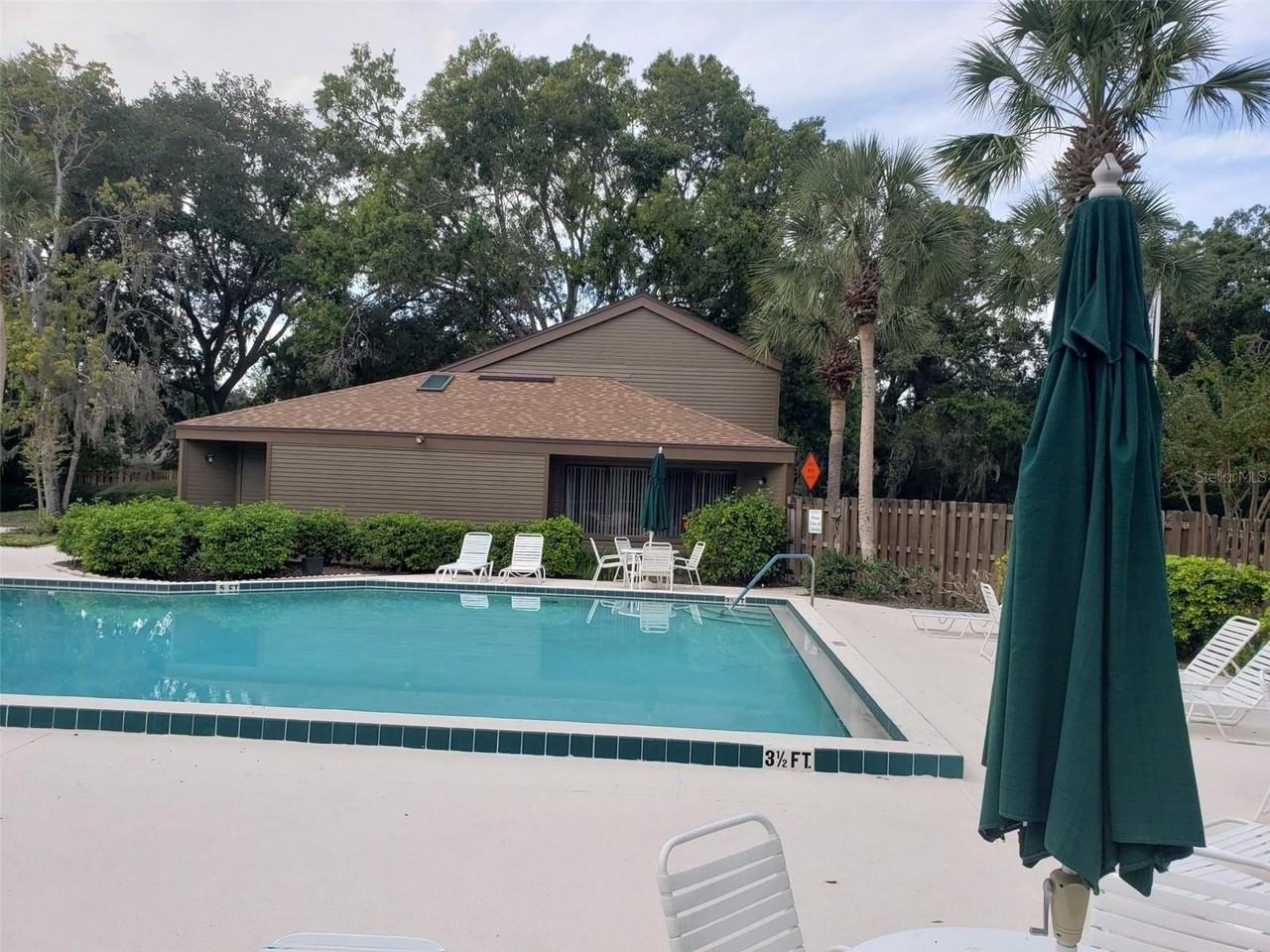 13 Sherbury Ct - Photo 2 of 46