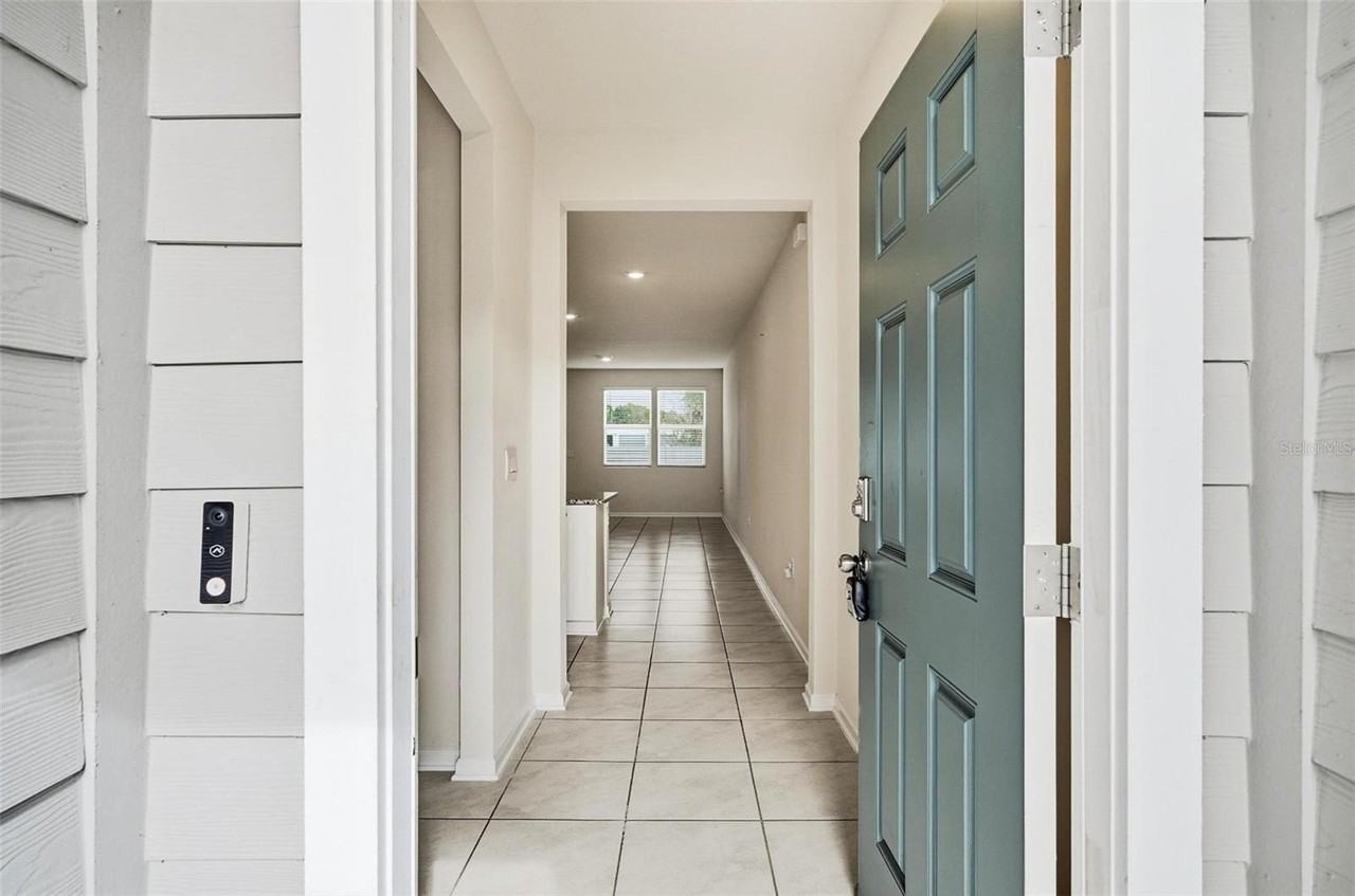 165 Redbud Rd - Photo 2 of 38