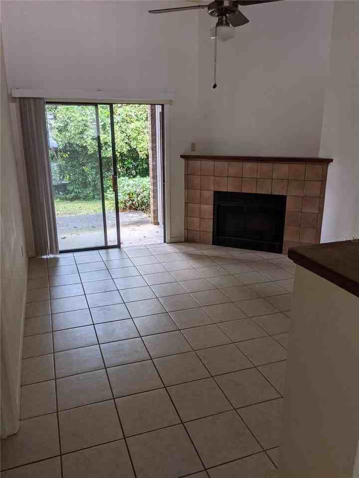 3970 Nw 29th Ln - Photo 6 of 15