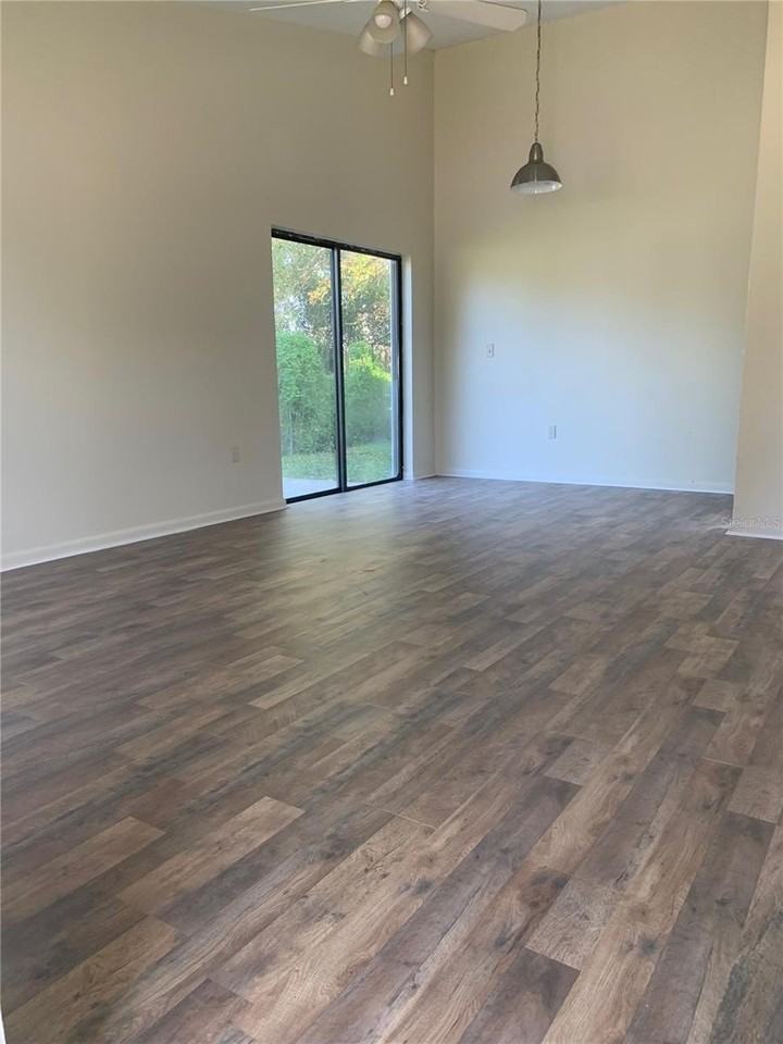 256 Village View Ln - Photo 2 of 8