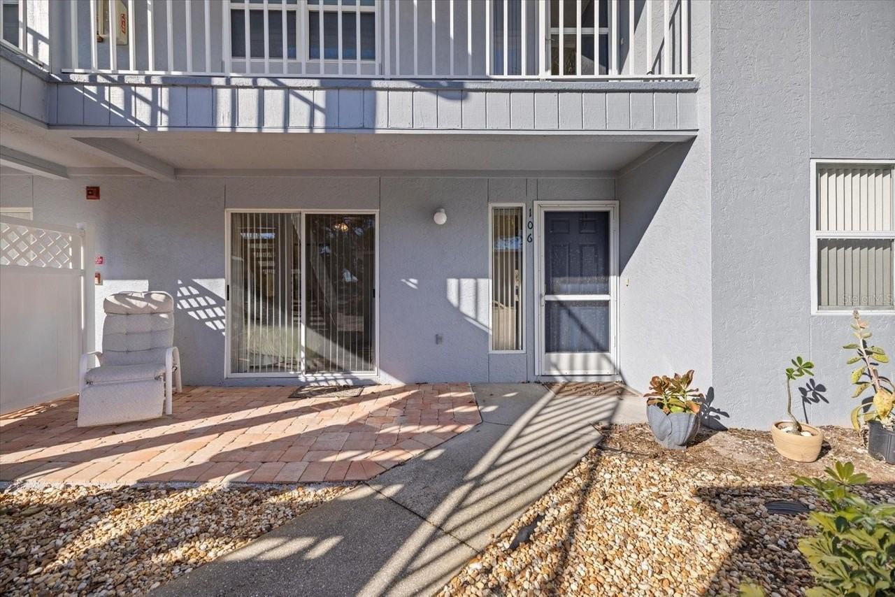 880 Bird Bay Dr W #106 - Photo 3 of 37