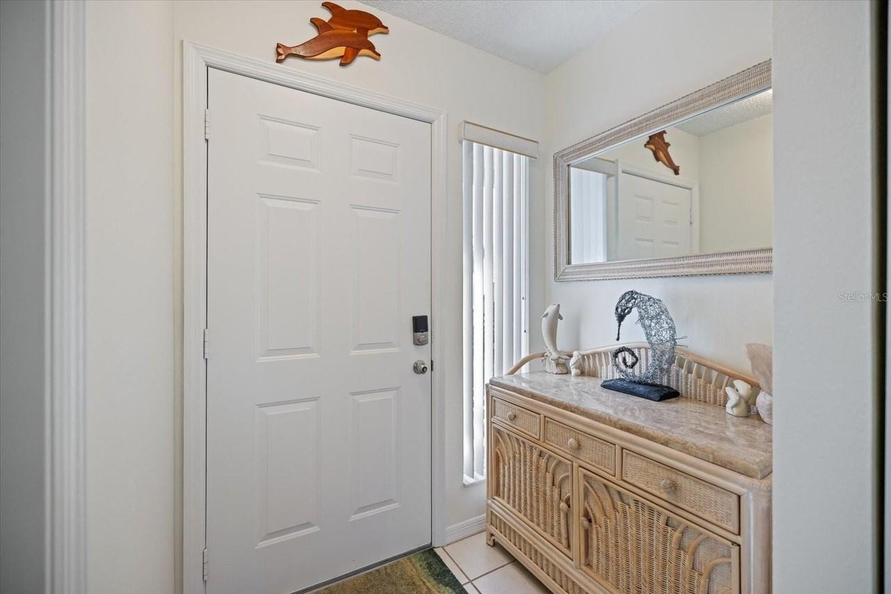 880 Bird Bay Dr W #106 - Photo 5 of 37