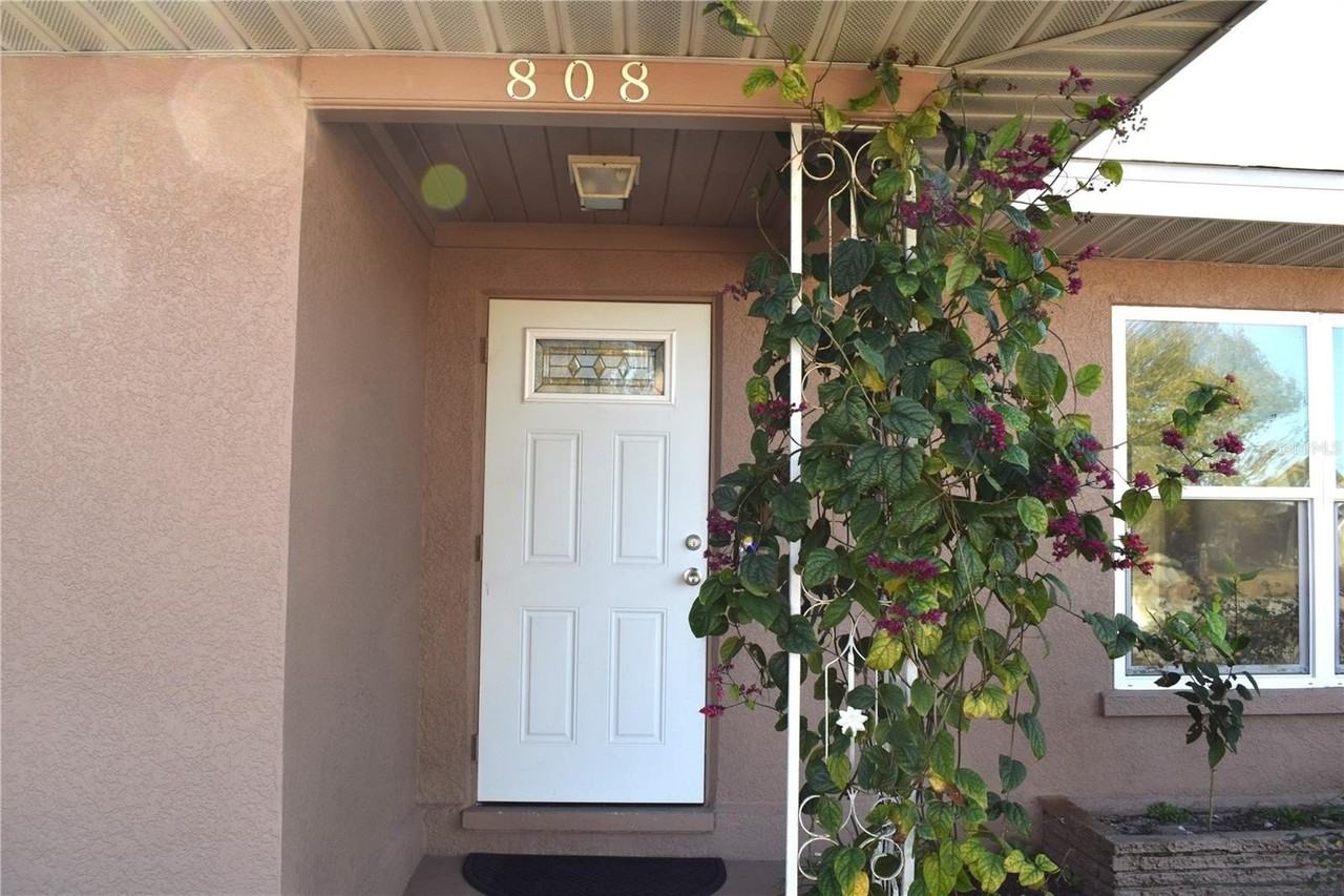 808 Cypress Ave - Photo 4 of 46