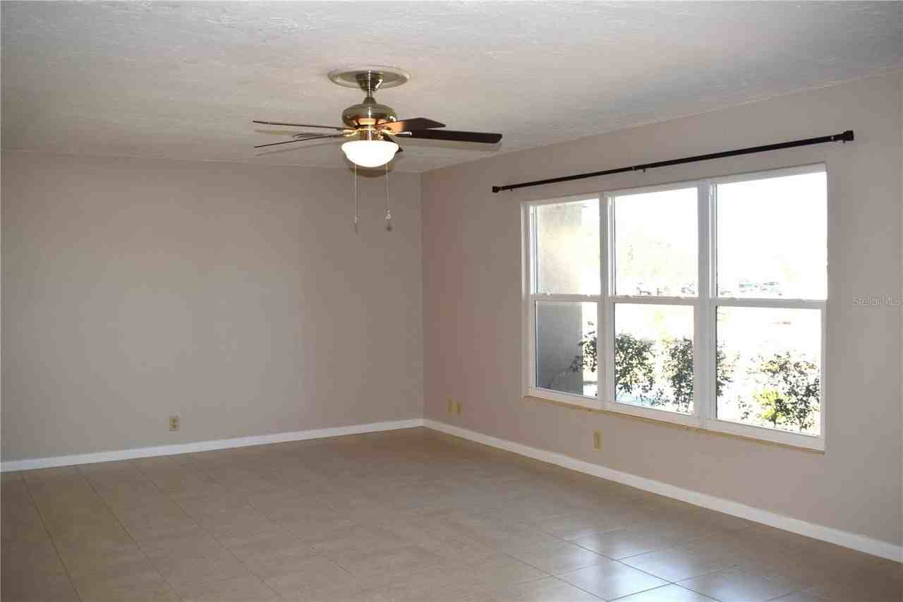 808 Cypress Ave - Photo 7 of 46