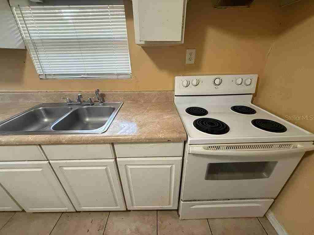 4638 America St - Photo 5 of 17