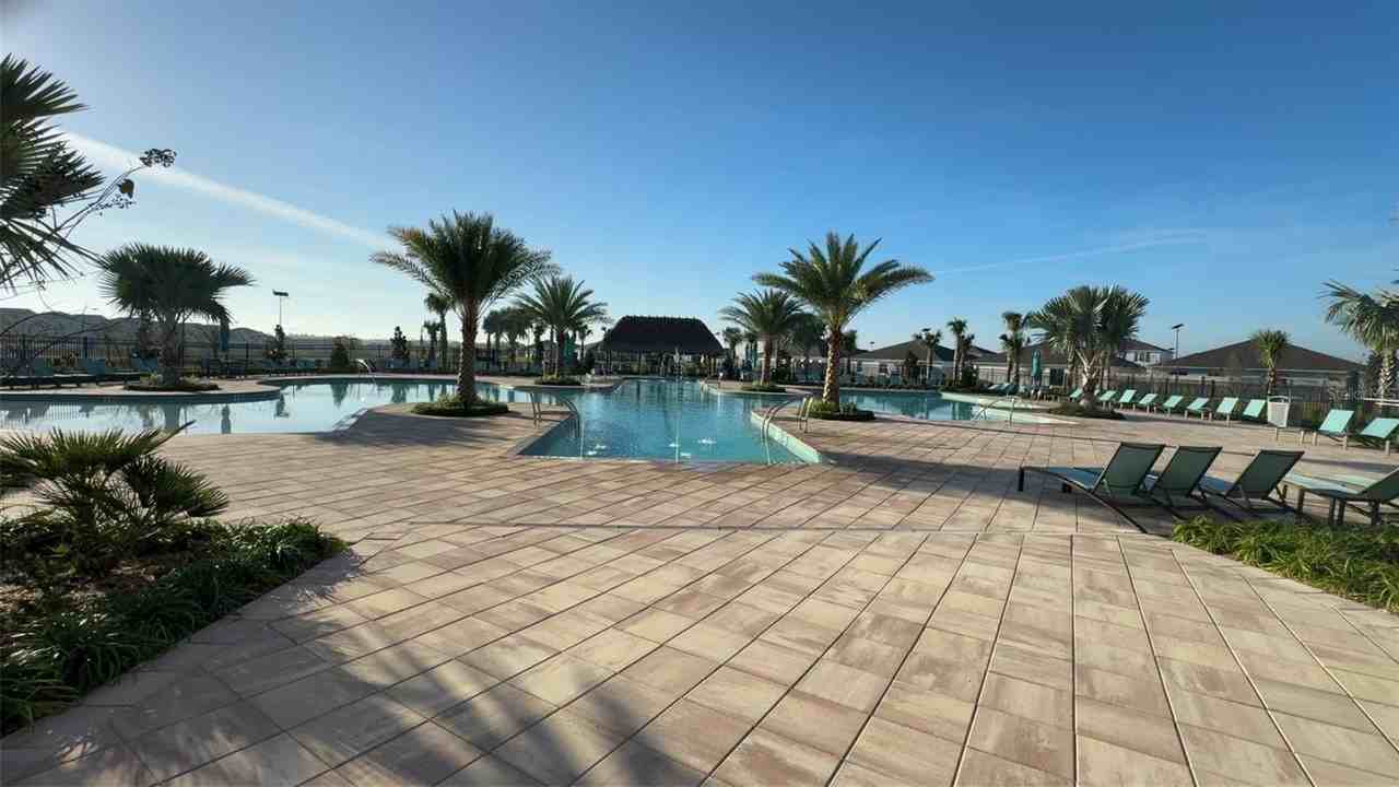 843 Timberland Dr - Photo 2 of 6