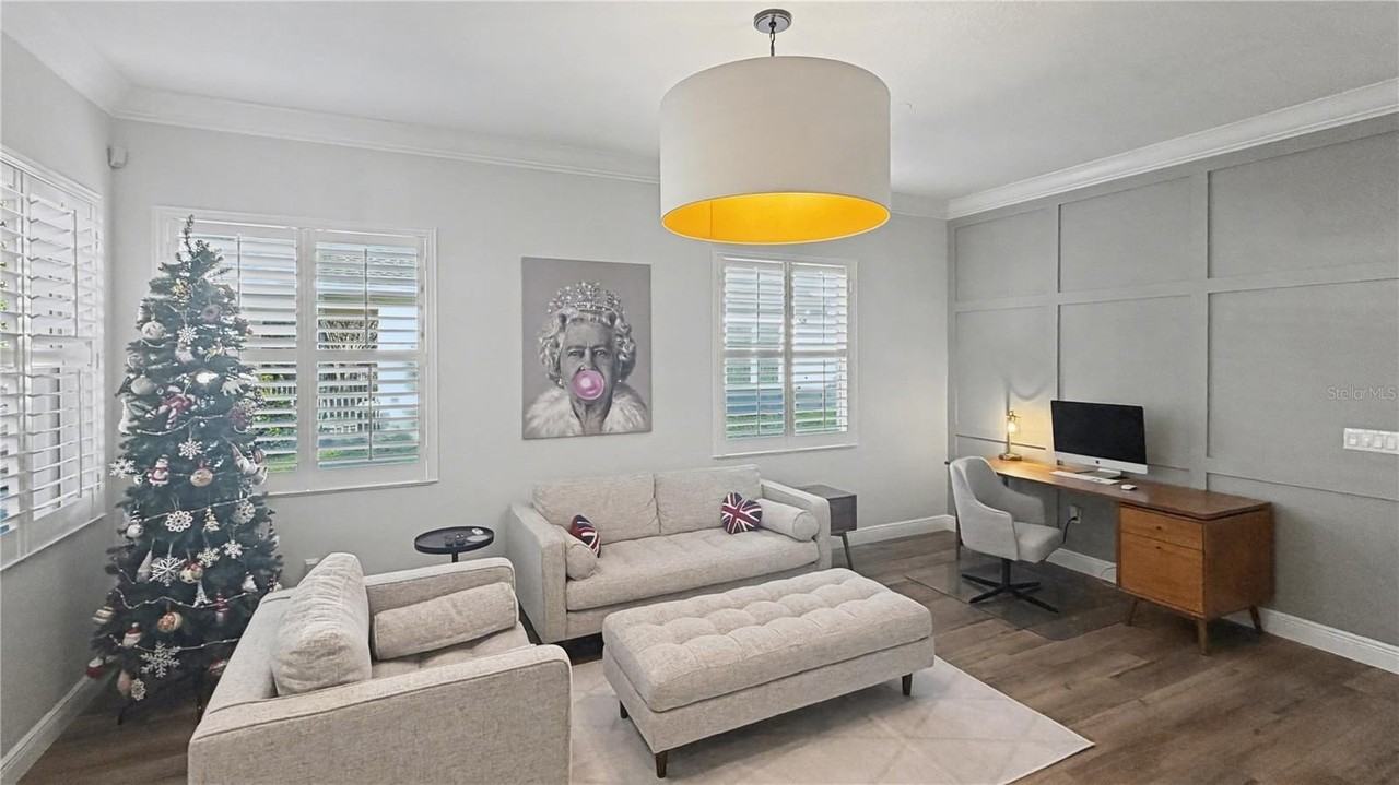 6673 Helmsley Cir - Photo 5 of 36