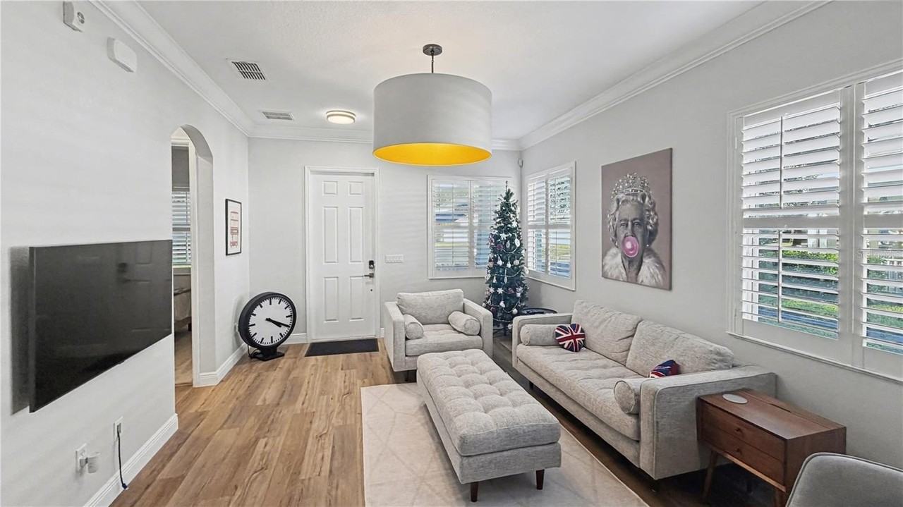 6673 Helmsley Cir - Photo 6 of 36