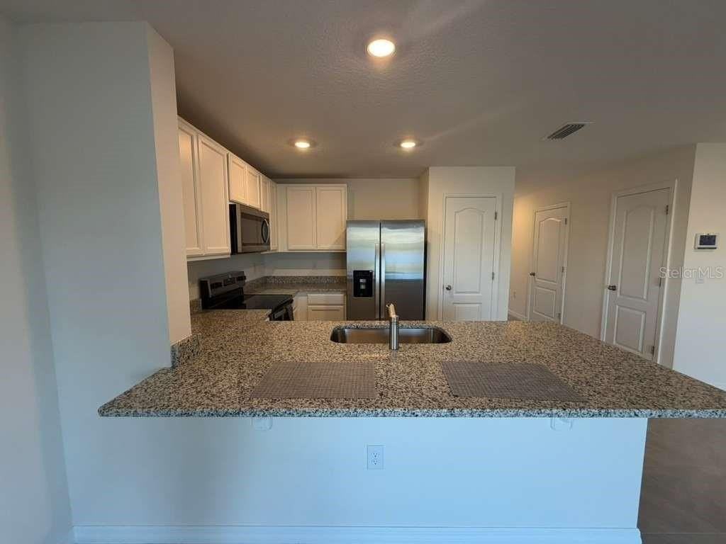 6602 Leo Ln - Photo 7 of 14