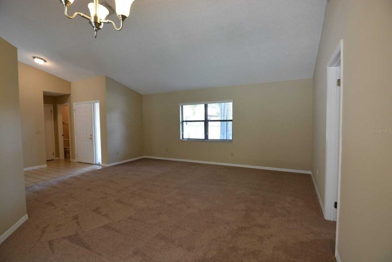 5106 Sun Palm Dr - Photo 4 of 29