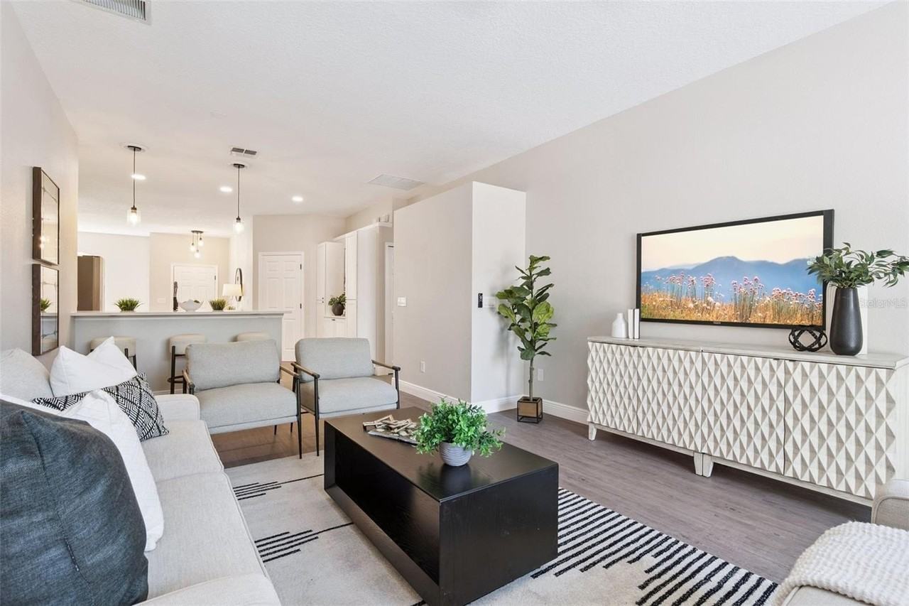 1209 Cathcart Cir - Photo 5 of 47