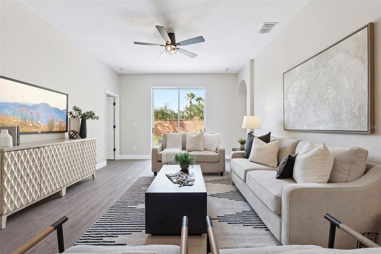 1209 Cathcart Cir - Photo 7 of 47