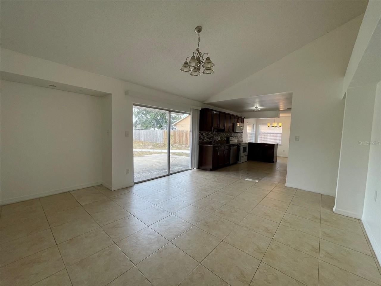 103 Baywest Dr - Photo 5 of 30