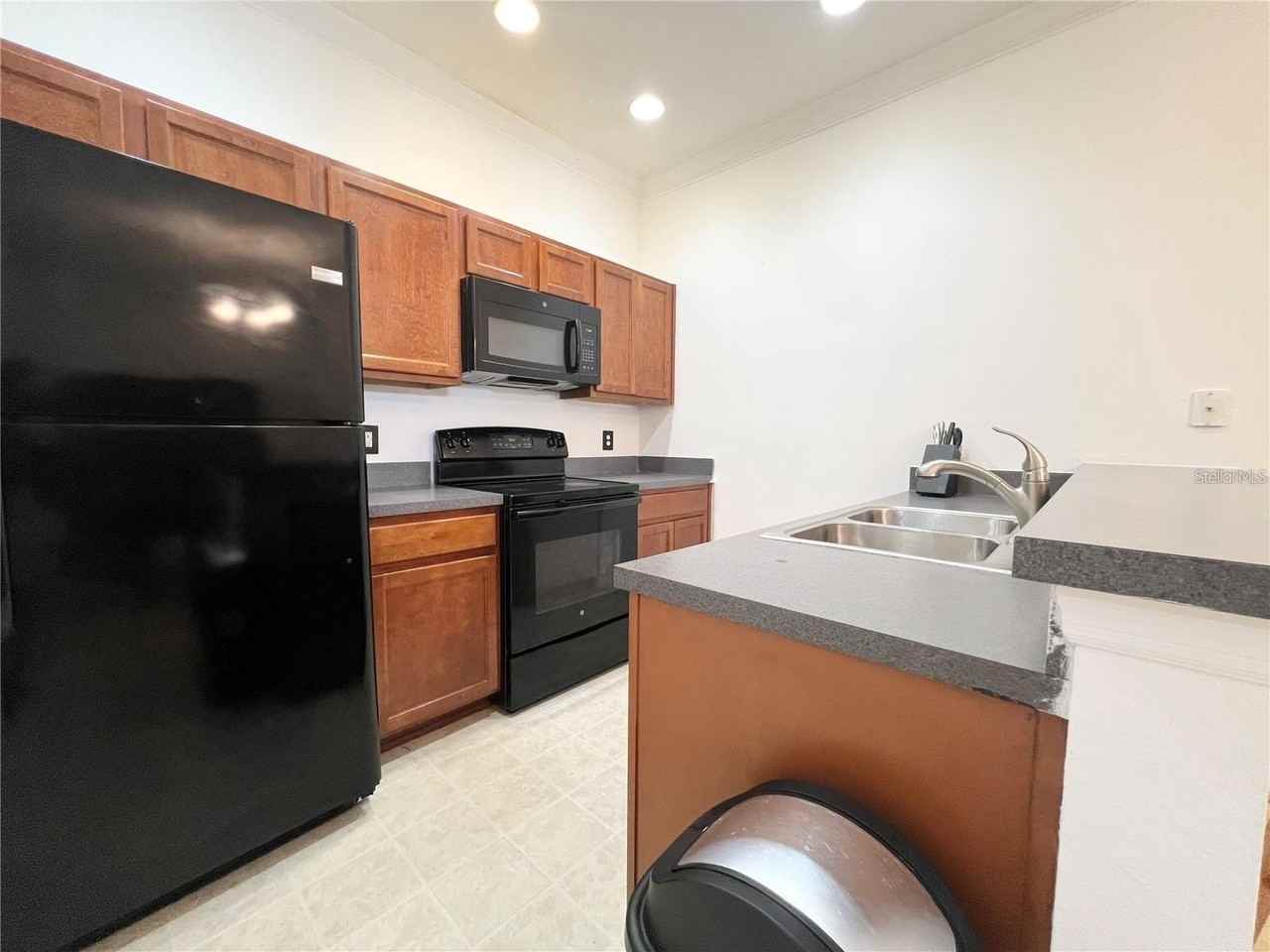 1780 Coriander Dr - Photo 7 of 36