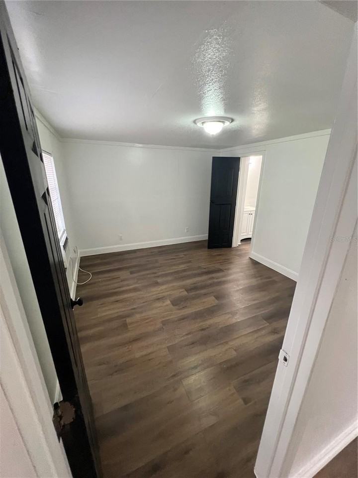 5195 Countryside Ct - Photo 6 of 20