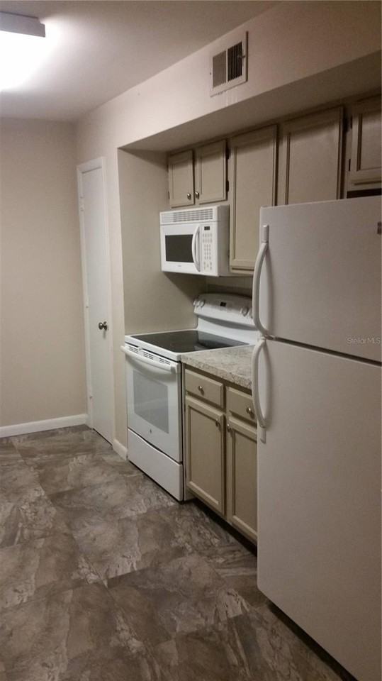 486 N Pin Oak Pl #108 - Photo 7 of 15