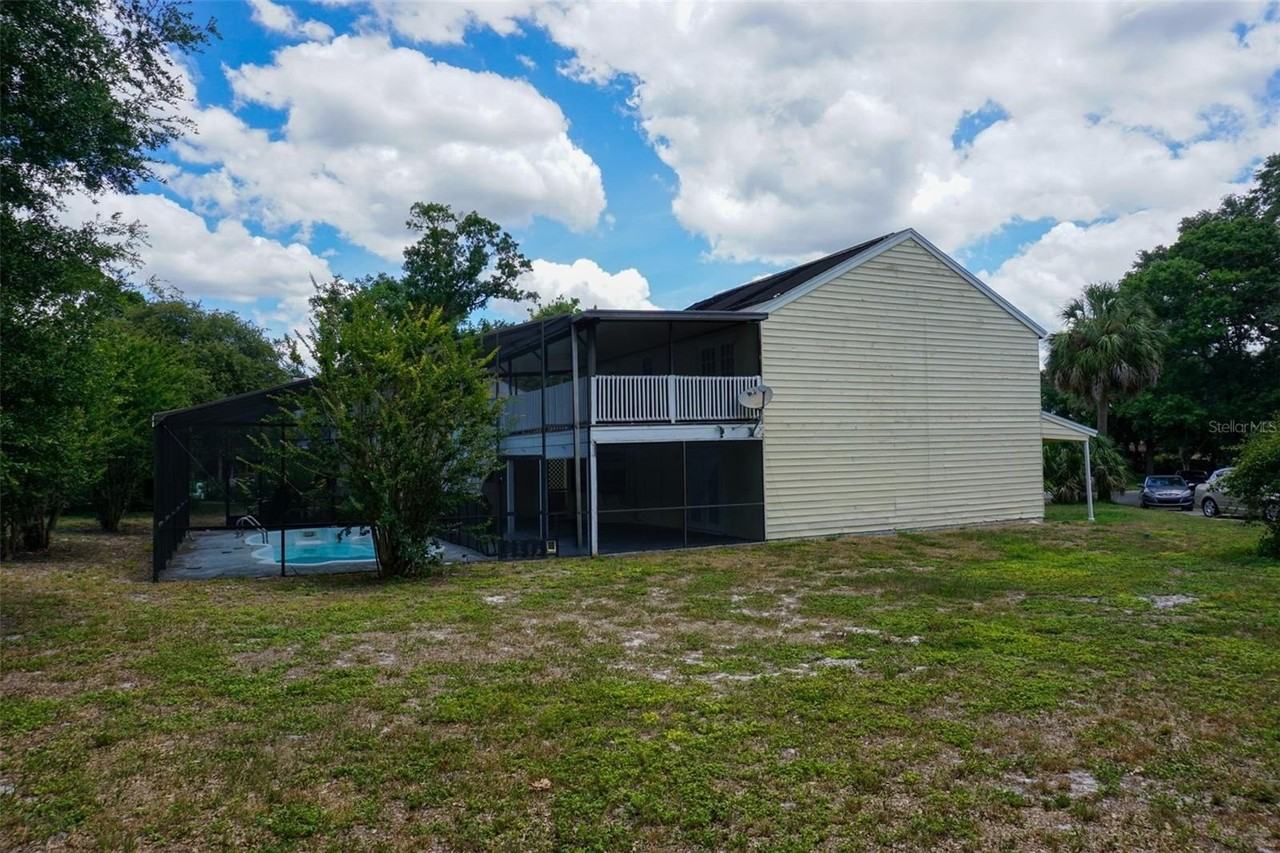 7524 Quail Run Ct - Photo 2 of 26