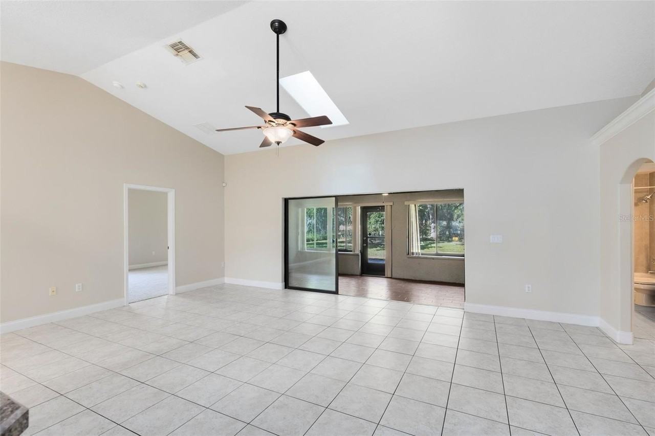 4924 Raylene Way - Photo 7 of 30